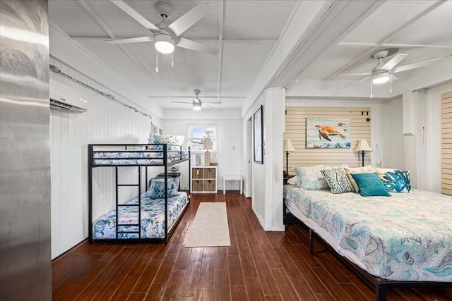 3718 Brewster Key Drive, Galveston, TX 77554