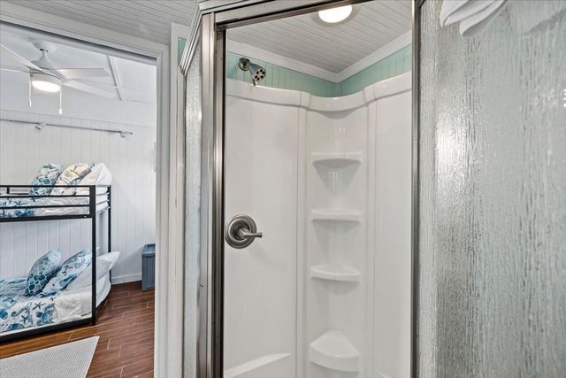 3718 Brewster Key Drive, Galveston, TX 77554