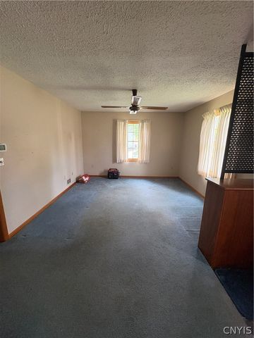 8269 Oswego Road, Clay, NY 13090