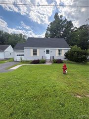 8269 Oswego Road, Clay, NY 13090