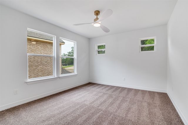 162 Oak Hills Drive, Mabank, TX 75156