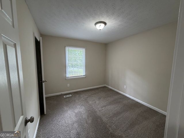 99 Wilson Circle, Newnan, GA 30263