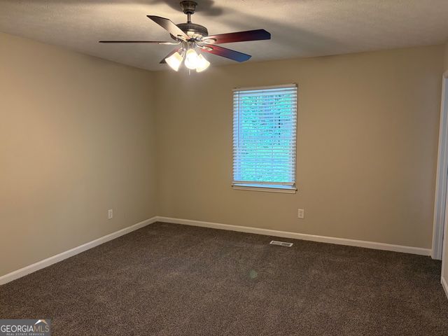99 Wilson Circle, Newnan, GA 30263