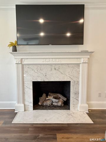 33 Steep Hill Road, Seymour, CT 06483