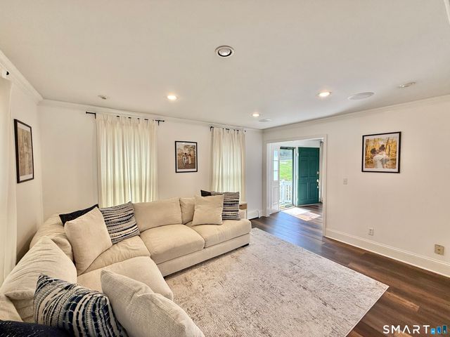 33 Steep Hill Road, Seymour, CT 06483