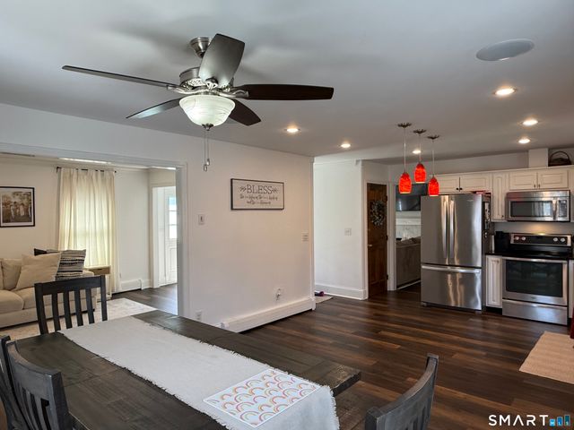 33 Steep Hill Road, Seymour, CT 06483