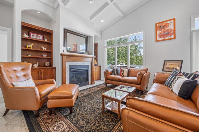 724 Northridge Way, West Fargo, ND 58078