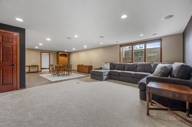 724 Northridge Way, West Fargo, ND 58078