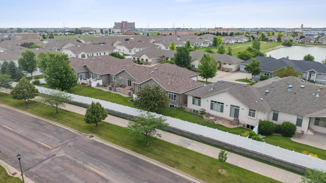 724 Northridge Way, West Fargo, ND 58078