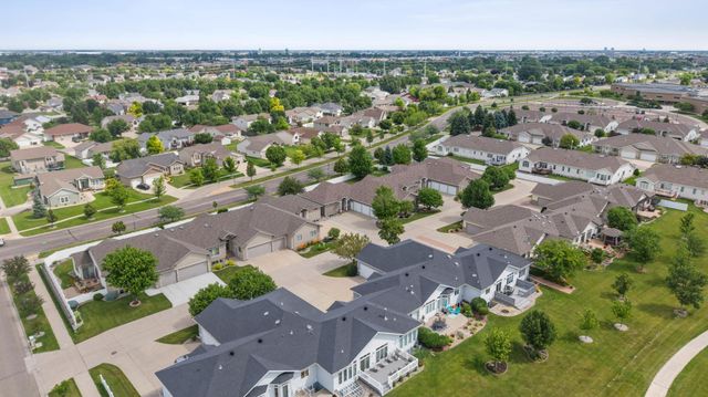 724 Northridge Way, West Fargo, ND 58078