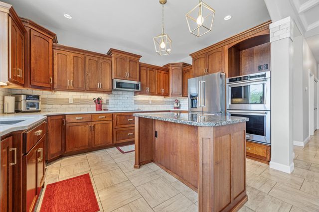 724 Northridge Way, West Fargo, ND 58078