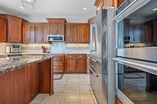 724 Northridge Way, West Fargo, ND 58078