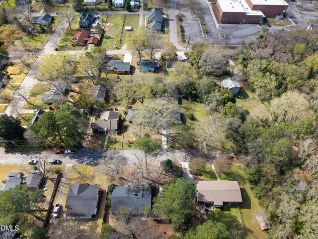 205 John Street, Louisburg, NC 27549