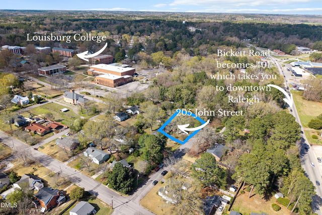 205 John Street, Louisburg, NC 27549