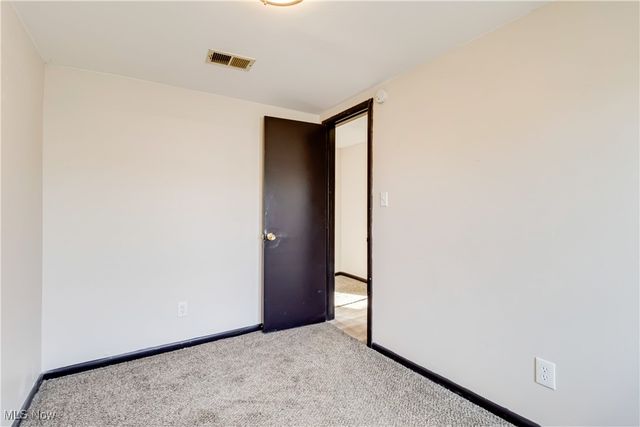 3272 W 88th Street, Cleveland, OH 44102