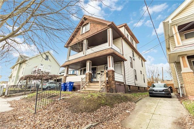 3272 W 88th Street, Cleveland, OH 44102
