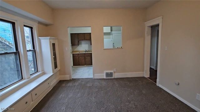 3272 W 88th Street, Cleveland, OH 44102