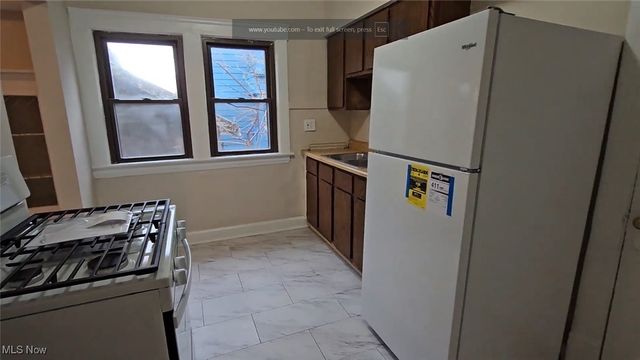 3272 W 88th Street, Cleveland, OH 44102