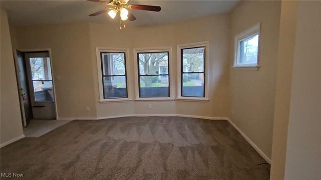 3272 W 88th Street, Cleveland, OH 44102