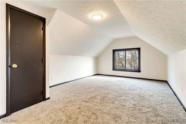 3272 W 88th Street, Cleveland, OH 44102