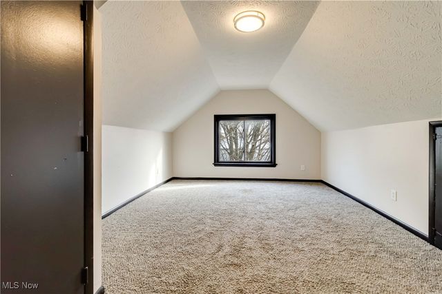 3272 W 88th Street, Cleveland, OH 44102