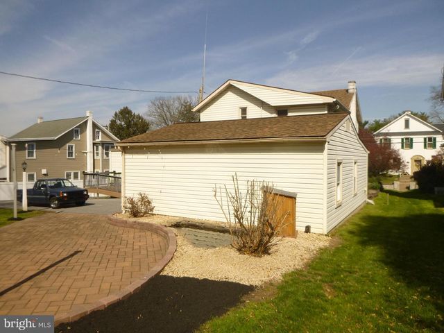 200 S CHURCH, Quarryville, PA 17566