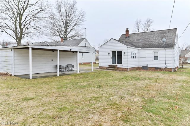 5317 Karen Isle Drive, Willoughby, OH 44094