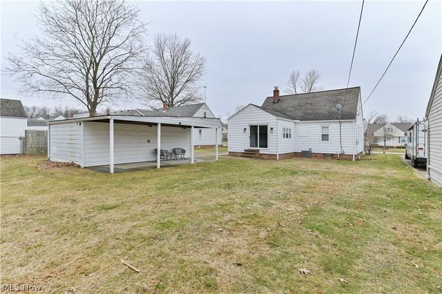 5317 Karen Isle Drive, Willoughby, OH 44094