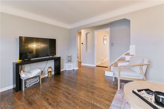 5317 Karen Isle Drive, Willoughby, OH 44094