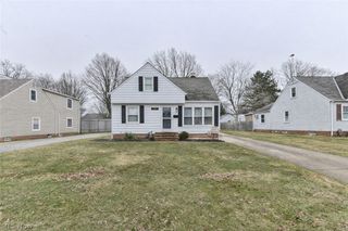 5317 Karen Isle Drive, Willoughby, OH 44094
