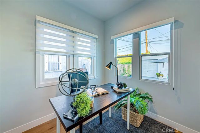 1226 Meadowbrook Avenue, Los Angeles, CA 90019