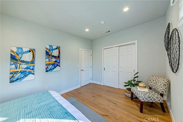 1226 Meadowbrook Avenue, Los Angeles, CA 90019