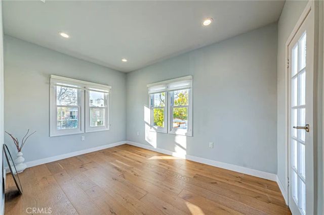 1226 Meadowbrook Avenue, Los Angeles, CA 90019