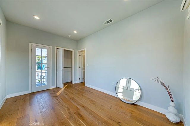 1226 Meadowbrook Avenue, Los Angeles, CA 90019