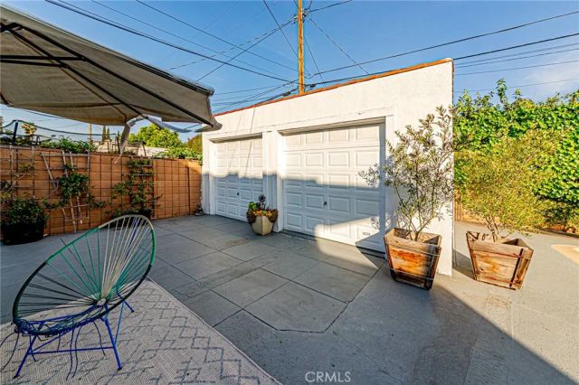 1226 Meadowbrook Avenue, Los Angeles, CA 90019