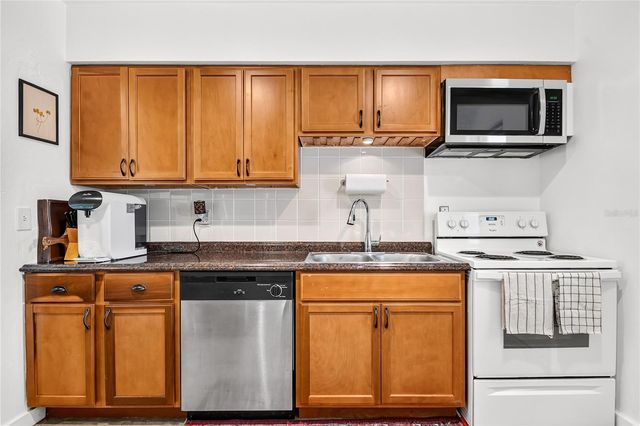 2151 44TH AVENUE N, St Petersburg, FL 33714