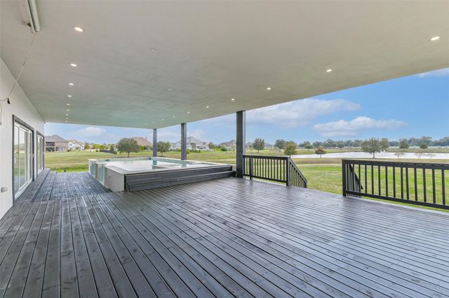 703 Leaning Oak Trail, Richmond, TX 77406