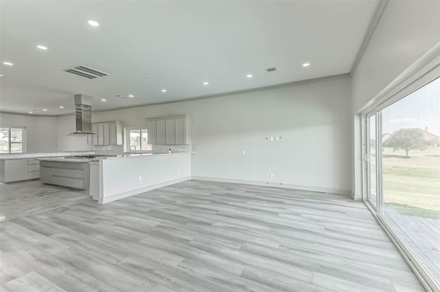 703 Leaning Oak Trail, Richmond, TX 77406
