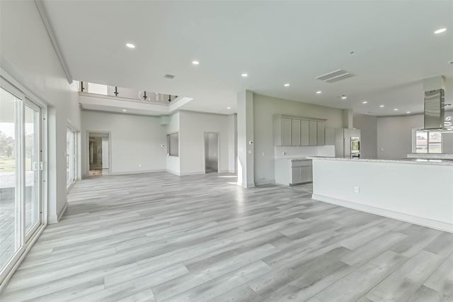 703 Leaning Oak Trail, Richmond, TX 77406