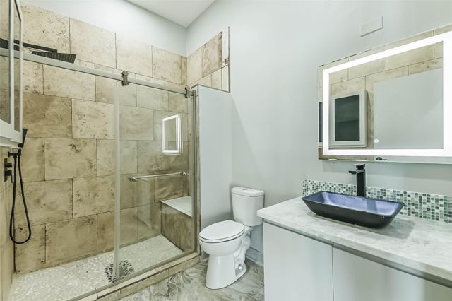 703 Leaning Oak Trail, Richmond, TX 77406