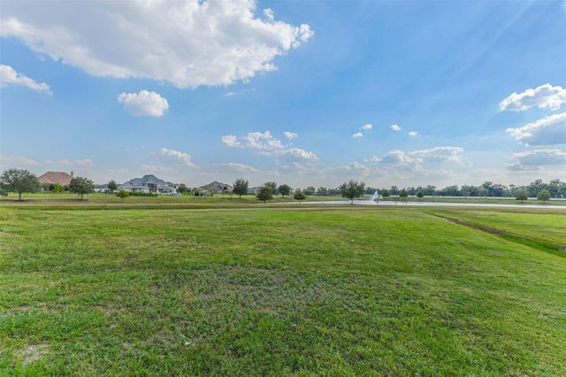 703 Leaning Oak Trail, Richmond, TX 77406