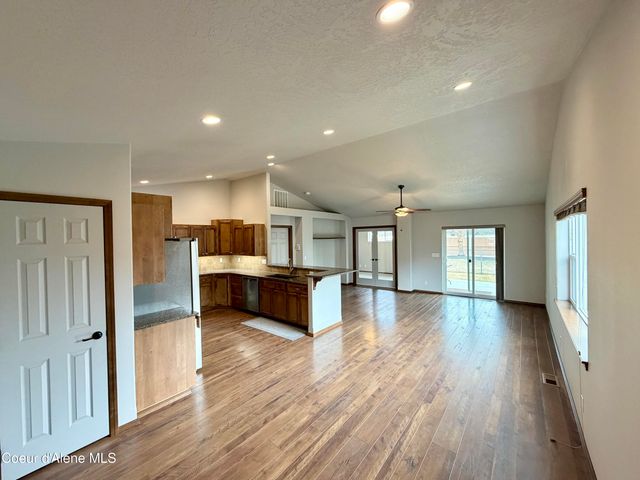 843 W Woodlawn DR, Hayden, ID 83835