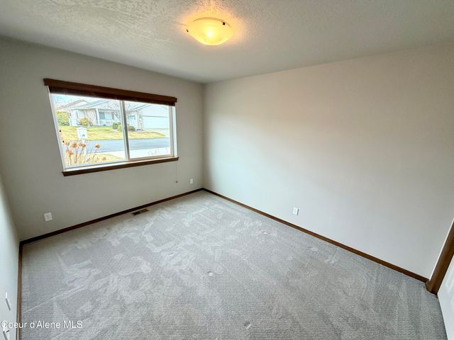 843 W Woodlawn DR, Hayden, ID 83835