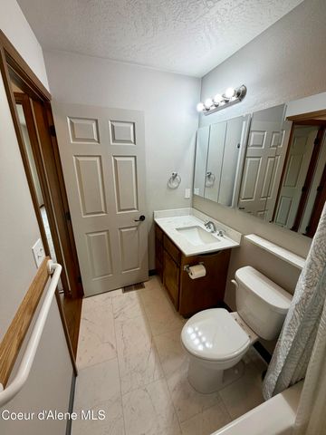 843 W Woodlawn DR, Hayden, ID 83835