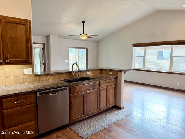 843 W Woodlawn DR, Hayden, ID 83835