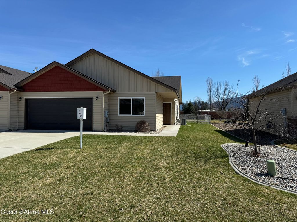 843 W Woodlawn DR, Hayden, ID 83835