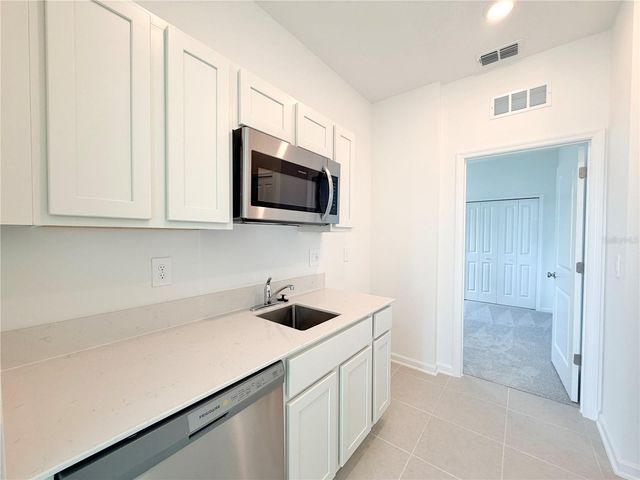 5157 GREEN BELT DRIVE UNIT B, Haines City, FL 33844