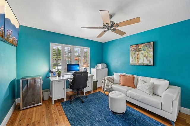 4911 NE 25TH Avenue, Lighthouse Point, FL 33064