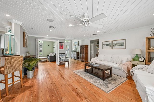 4911 NE 25TH Avenue, Lighthouse Point, FL 33064