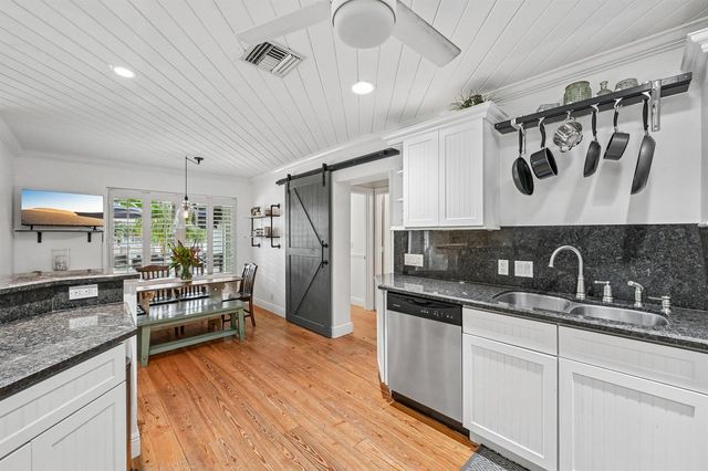 4911 NE 25TH Avenue, Lighthouse Point, FL 33064